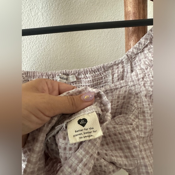 Madewell SEERSUCKER HOPEWELL PUFF-SLEEVE CROP TOP IN PLAID Lilac Purple Smocked - Picture 3 of 6